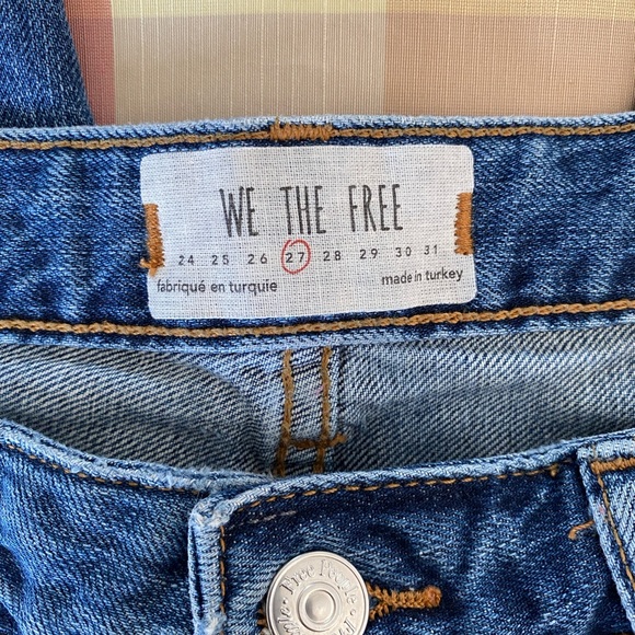 we the free ankle midrise jeans, size 27 medium wash distressed hem - Picture 2 of 9
